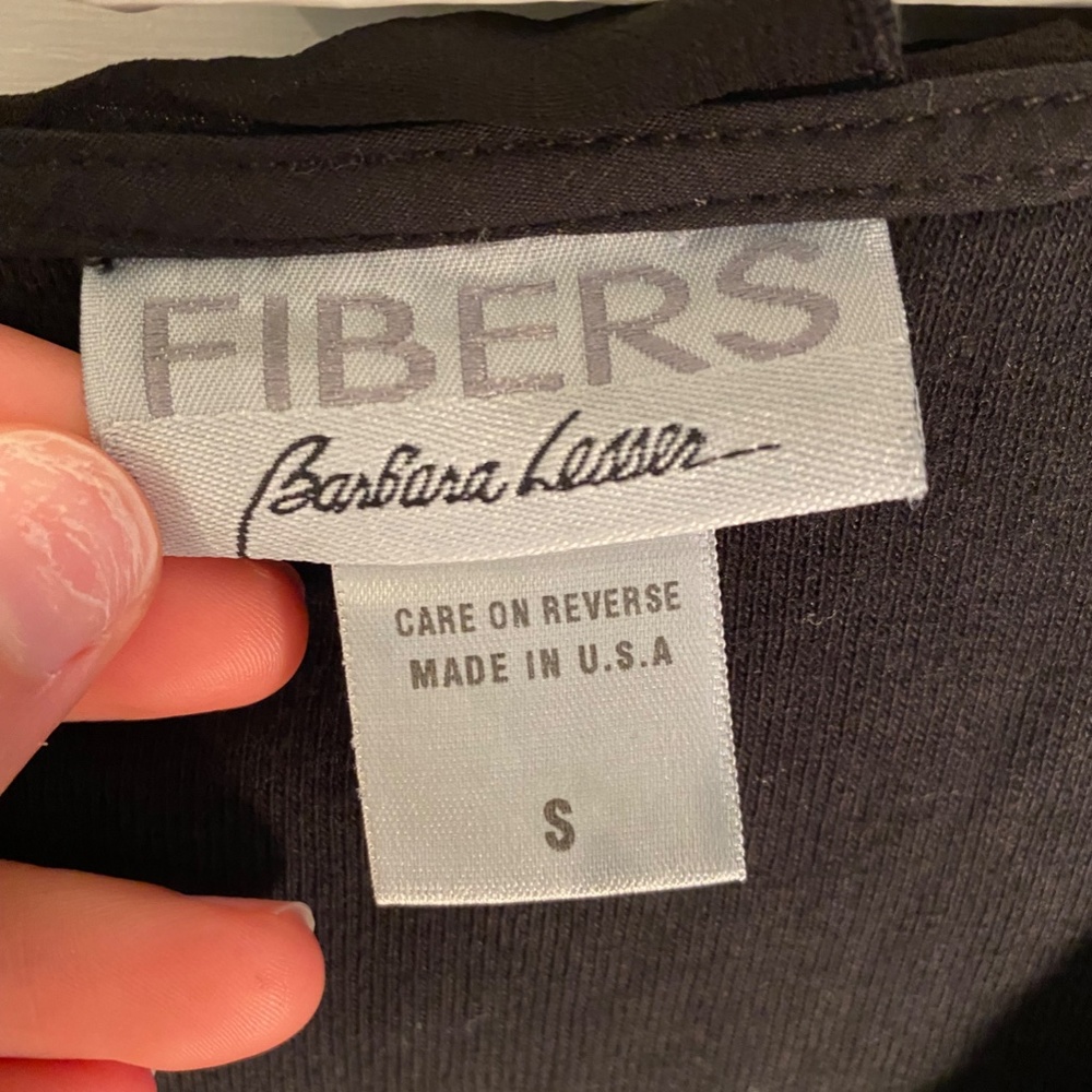 4 For $20…Fibers - Barbara Lesser S ruffled v neck 3/4 sleeve top - Picture 4 of 7